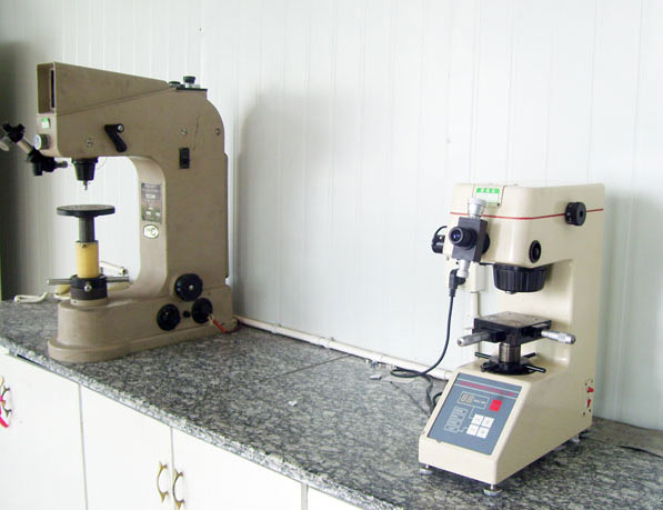 Microhardness tester